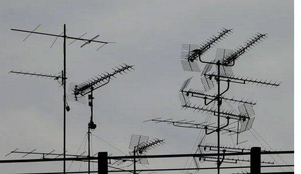 Após 28 anos, Silvio Heleno da Eletrônica Transtec deixa manutenção da TV aberta em São João Nepomuceno; população relata problemas no sinal