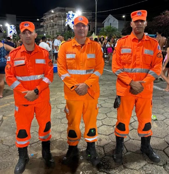 Homem é socorrido após ser encontrado dentro de ribeirão durante a noite em São João Nepomuceno
